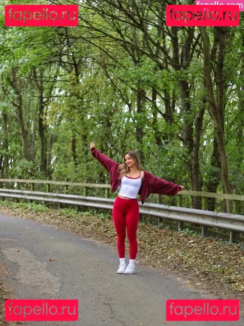 Bela Fernandez Onlyfans Photo Gallery 