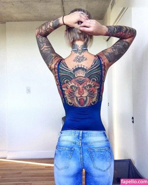 Lolobe4 Onlyfans Photo Gallery 