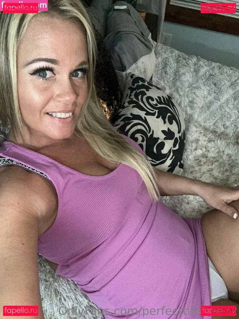 perfecttitsfree22 Onlyfans Photo Gallery 