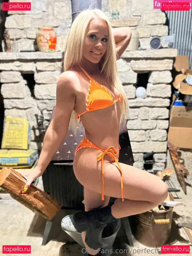 perfecttitsfree22 Onlyfans Photo Gallery 