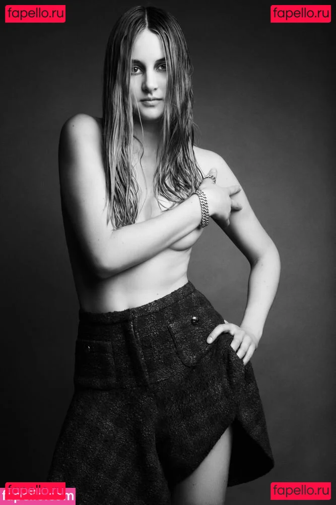 Shailene Woodley Onlyfans Photo Gallery 