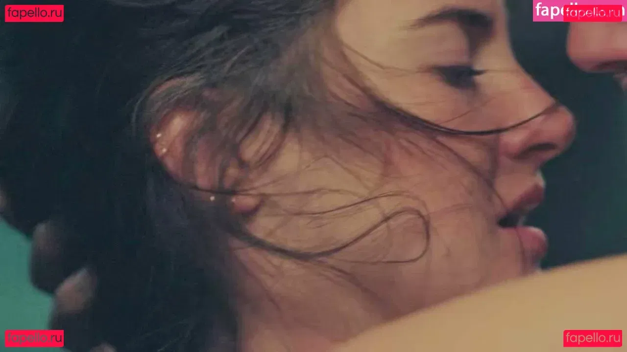 Shailene Woodley Onlyfans Photo Gallery 