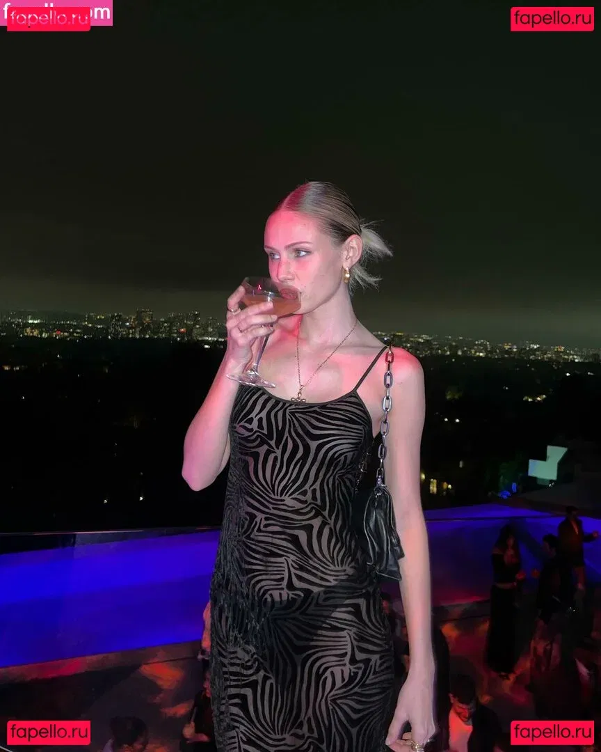 Scarlett Rose Leithold Onlyfans Photo Gallery 