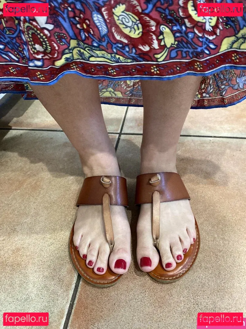 Mrs. Robinson Onlyfans Photo Gallery 