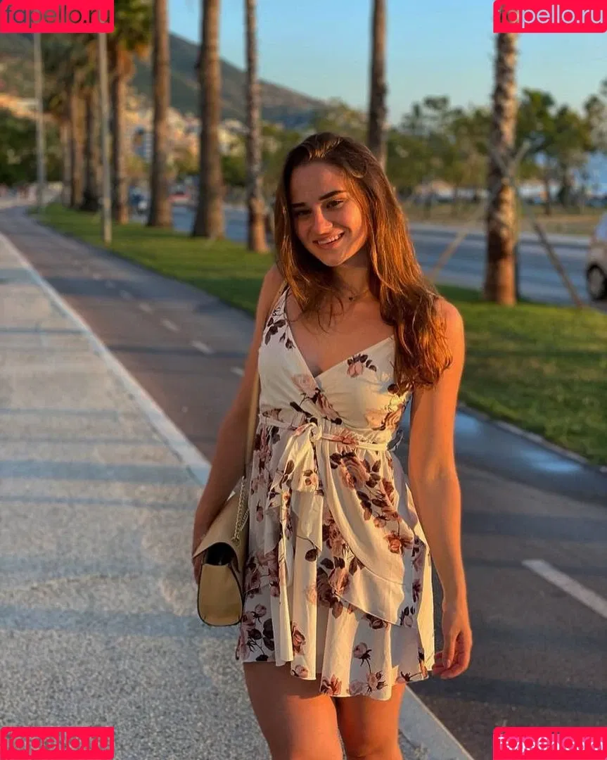 Annika Baecker Onlyfans Photo Gallery 
