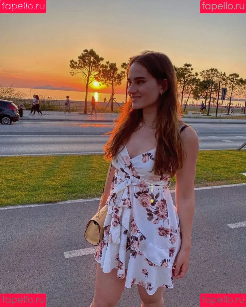 Annika Baecker Onlyfans Photo Gallery 