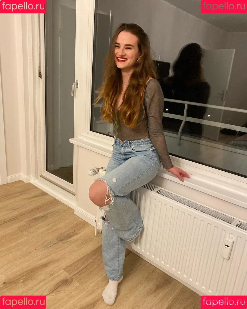 Annika Baecker Onlyfans Photo Gallery 