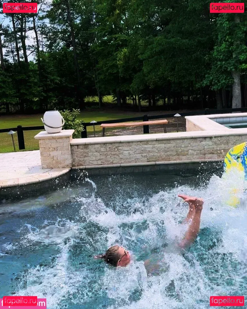 Teresa V Onlyfans Photo Gallery 