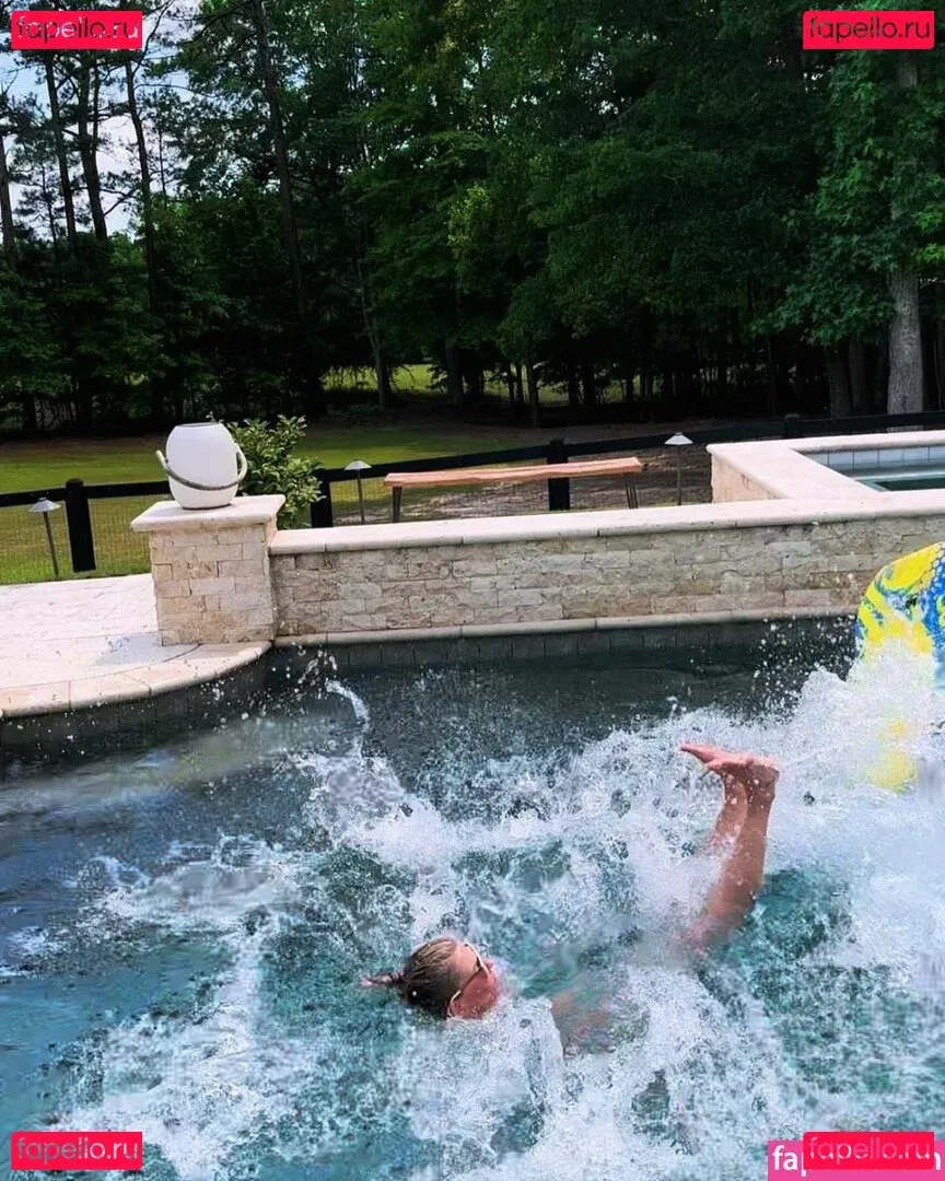 Teresa V Onlyfans Photo Gallery 