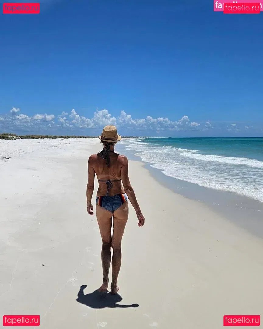 Teresa V Onlyfans Photo Gallery 