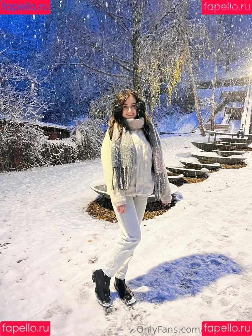 lilyfoxe Onlyfans Photo Gallery 