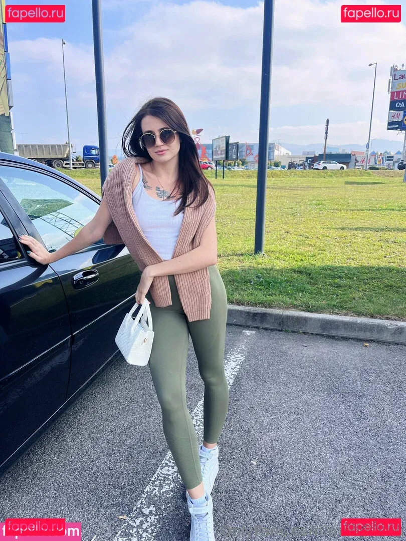 lilyfoxe Onlyfans Photo Gallery 