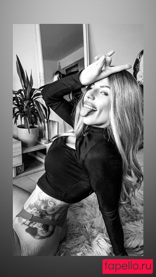 Nessyfox Nude Onlyfans Photo 18