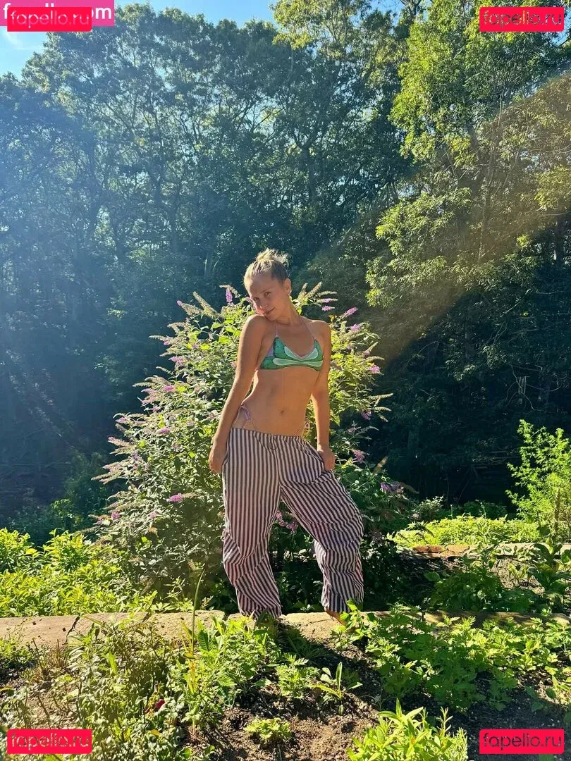 Sailor Brinkley Cook Onlyfans Photo Gallery 