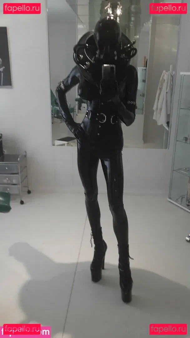 rubbobject_doll Onlyfans Photo Gallery 