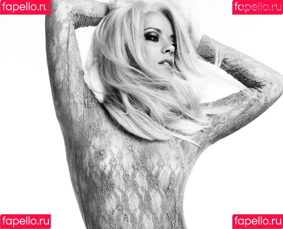 Lily Allen Onlyfans Photo Gallery 
