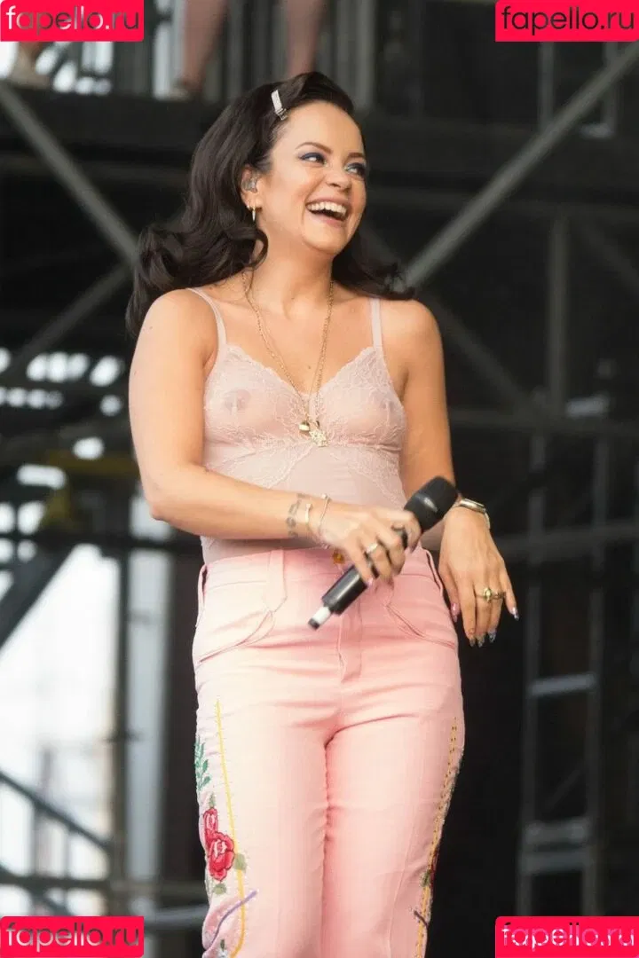 Lily Allen Onlyfans Photo Gallery 