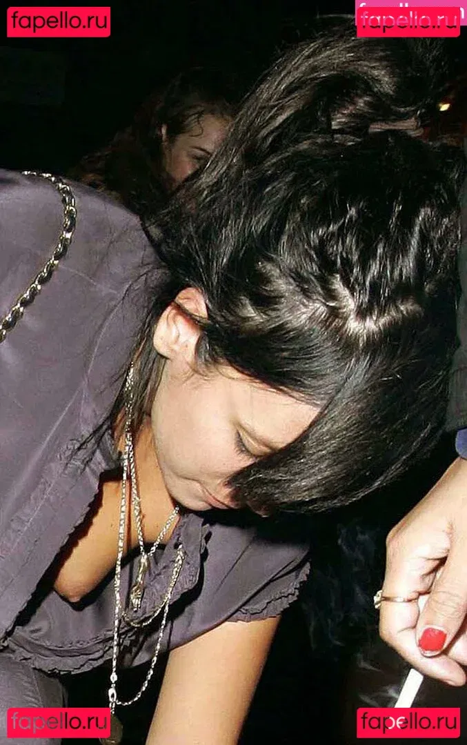 Lily Allen Onlyfans Photo Gallery 