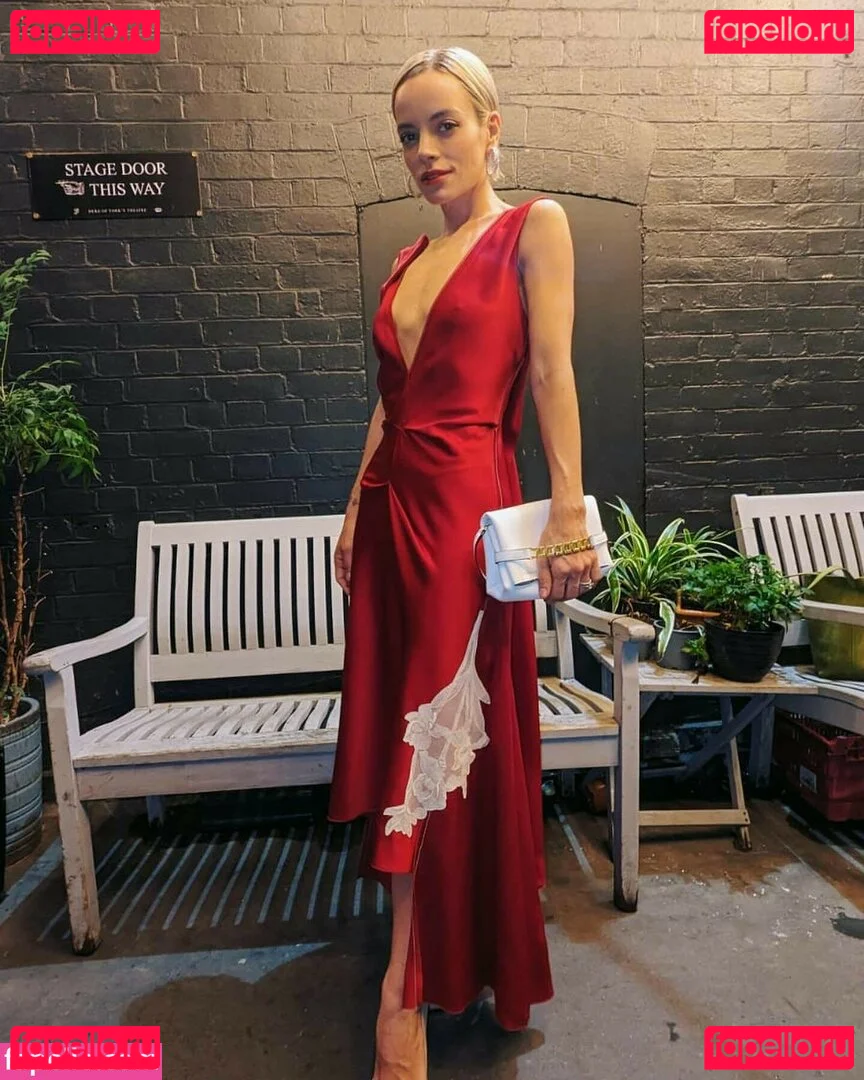 Lily Allen Onlyfans Photo Gallery 