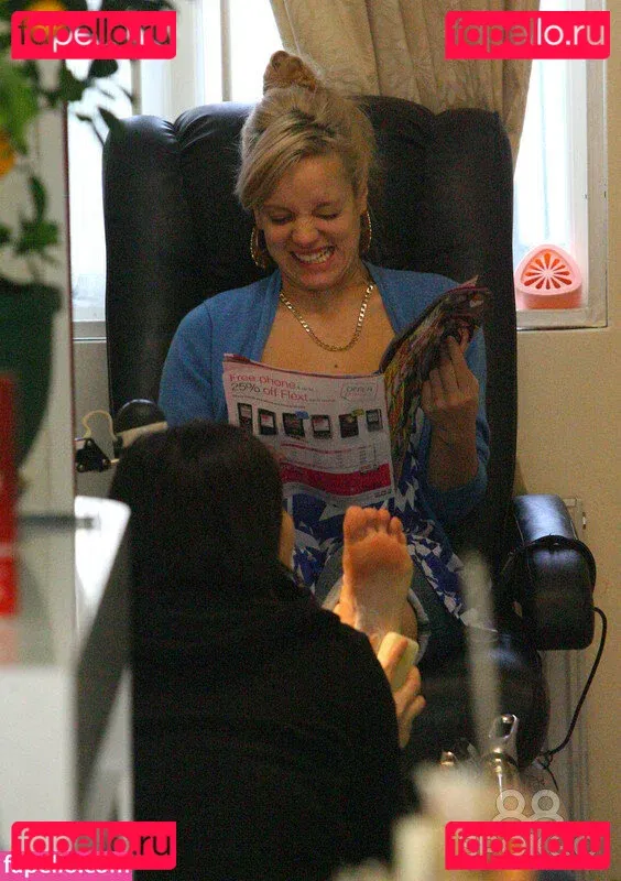Lily Allen Onlyfans Photo Gallery 