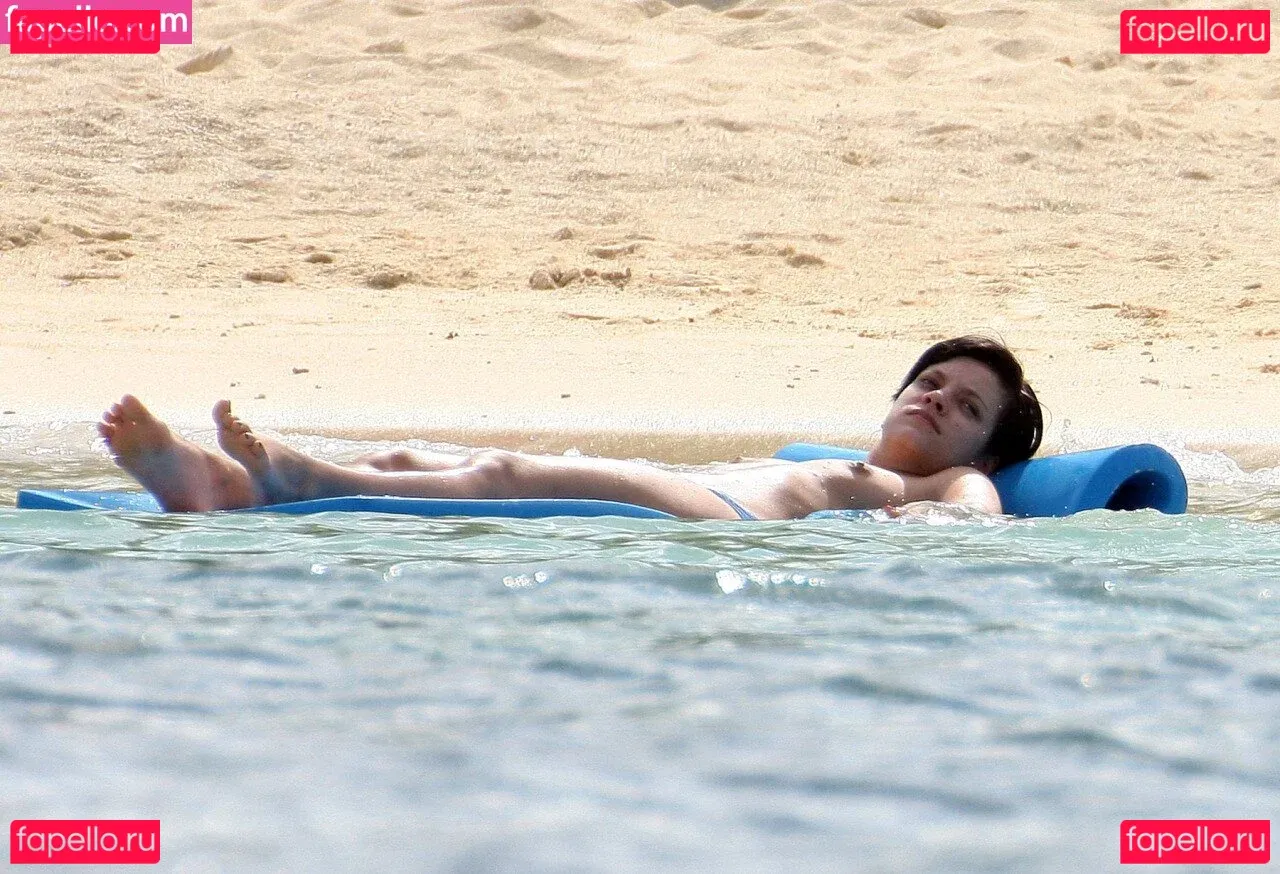 Lily Allen Onlyfans Photo Gallery 