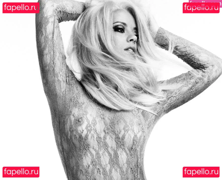 Lily Allen Onlyfans Photo Gallery 