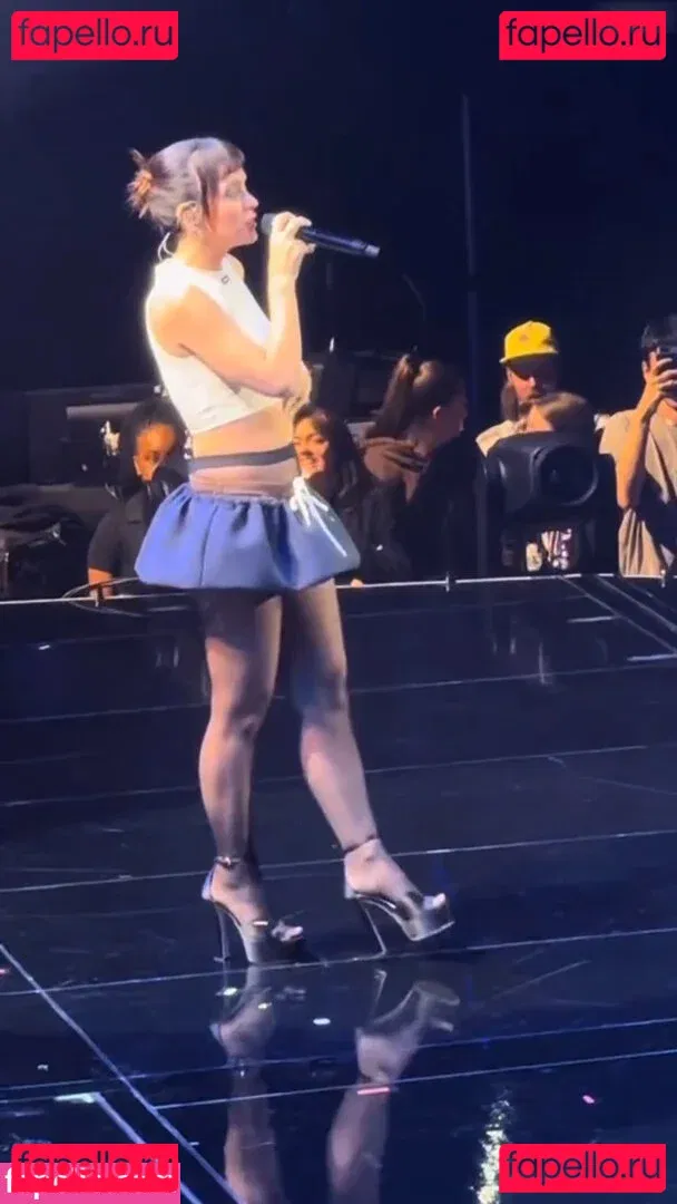 Lily Allen Onlyfans Photo Gallery 