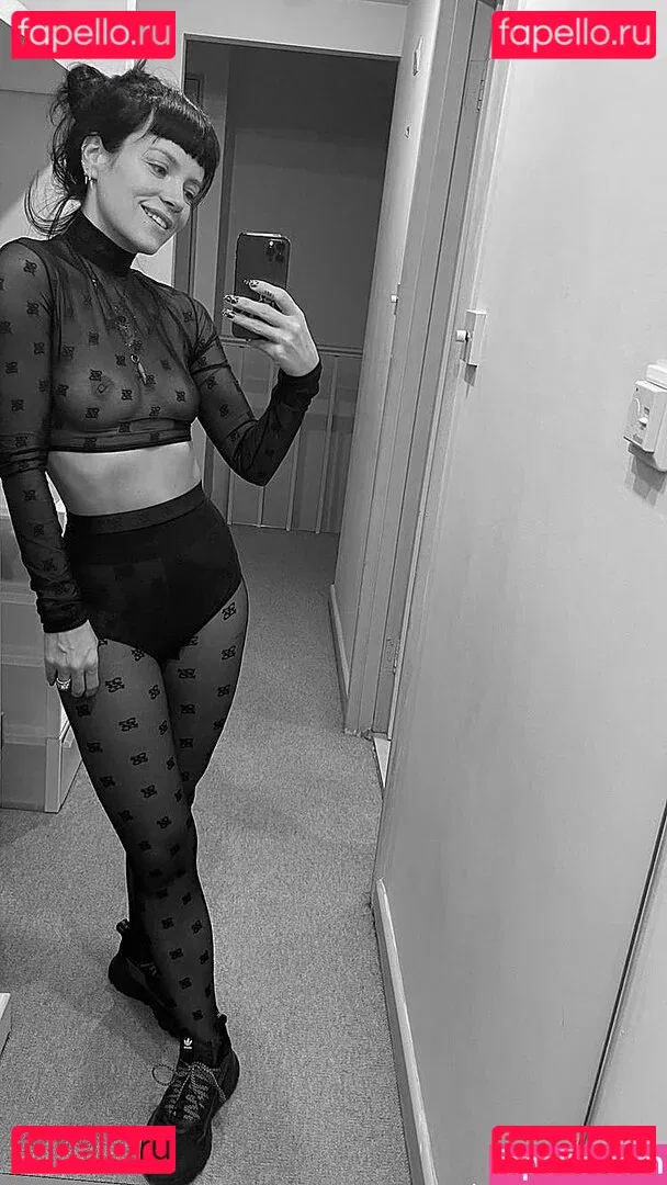 Lily Allen Onlyfans Photo Gallery 