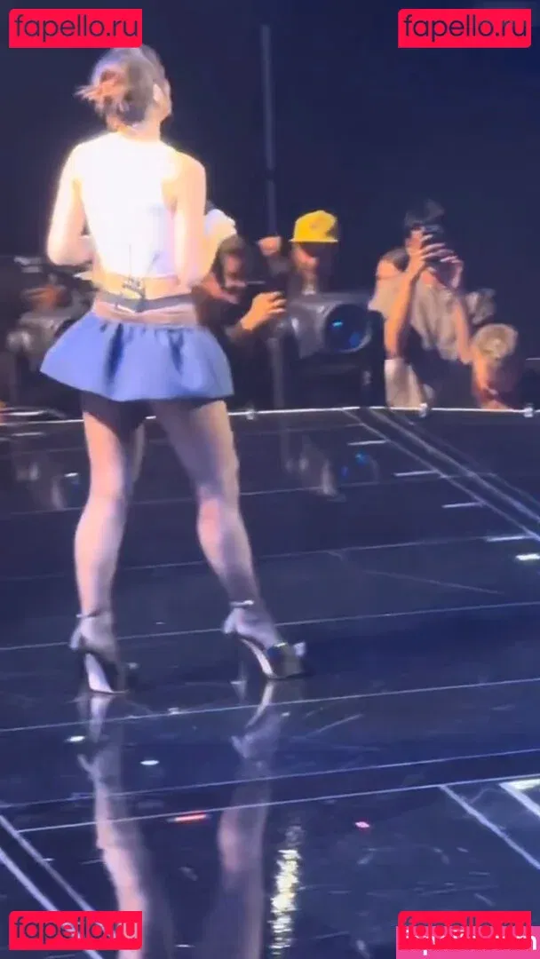 Lily Allen Onlyfans Photo Gallery 