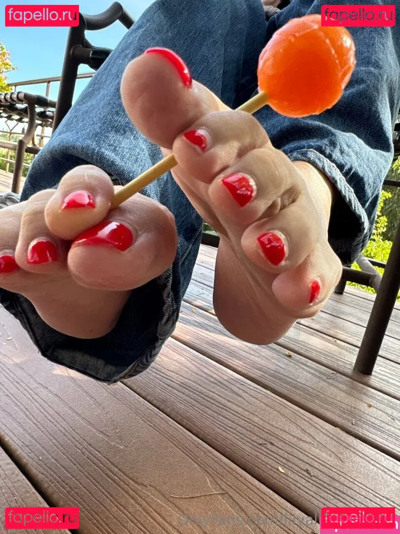 Lily Allen Onlyfans Photo Gallery 