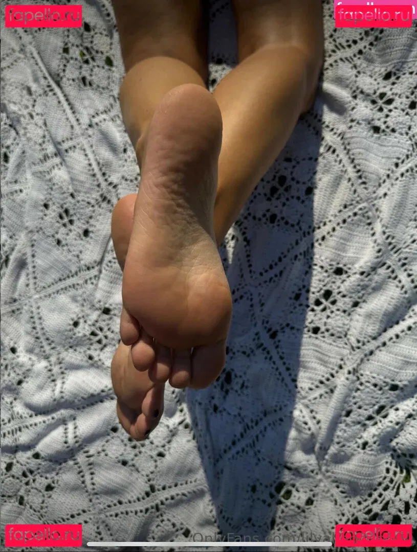 Lily Allen Onlyfans Photo Gallery 