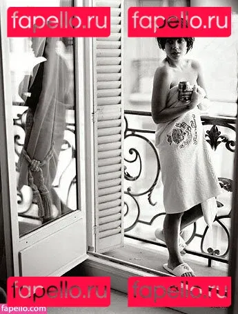 Lily Allen Onlyfans Photo Gallery 