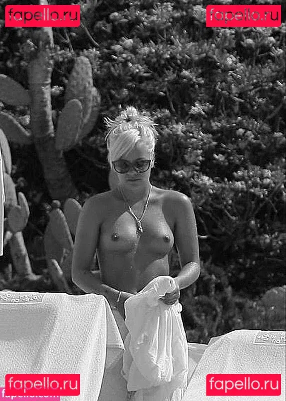 Lily Allen Onlyfans Photo Gallery 