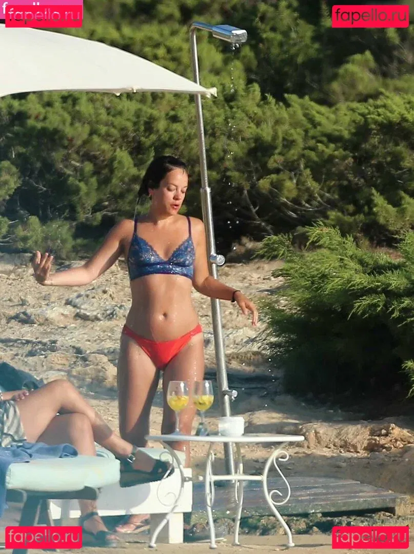 Lily Allen Onlyfans Photo Gallery 