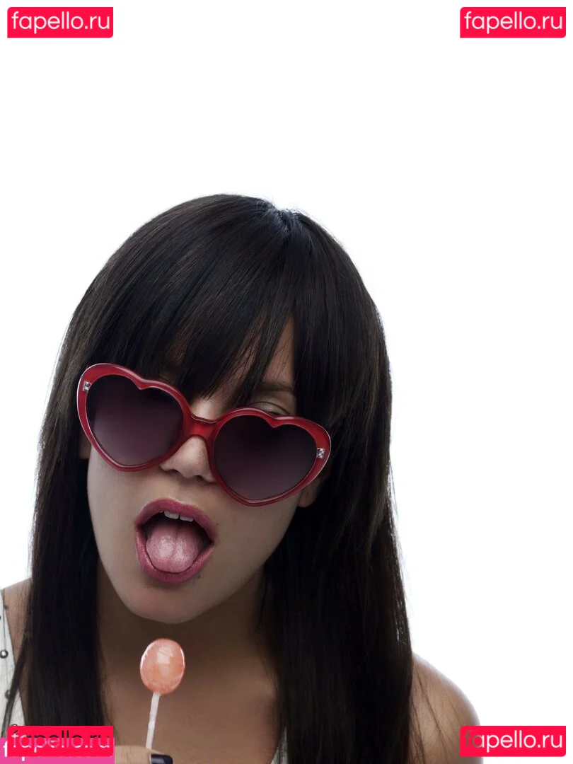 Lily Allen Onlyfans Photo Gallery 