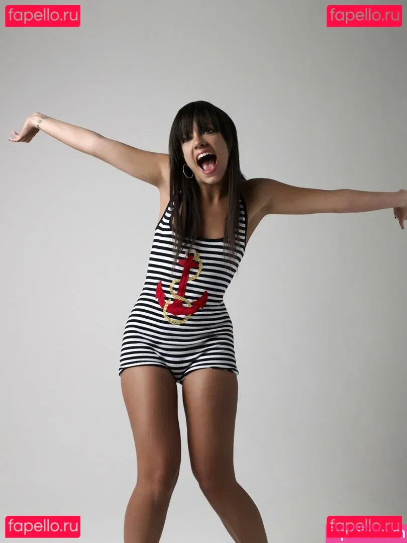 Lily Allen Onlyfans Photo Gallery 