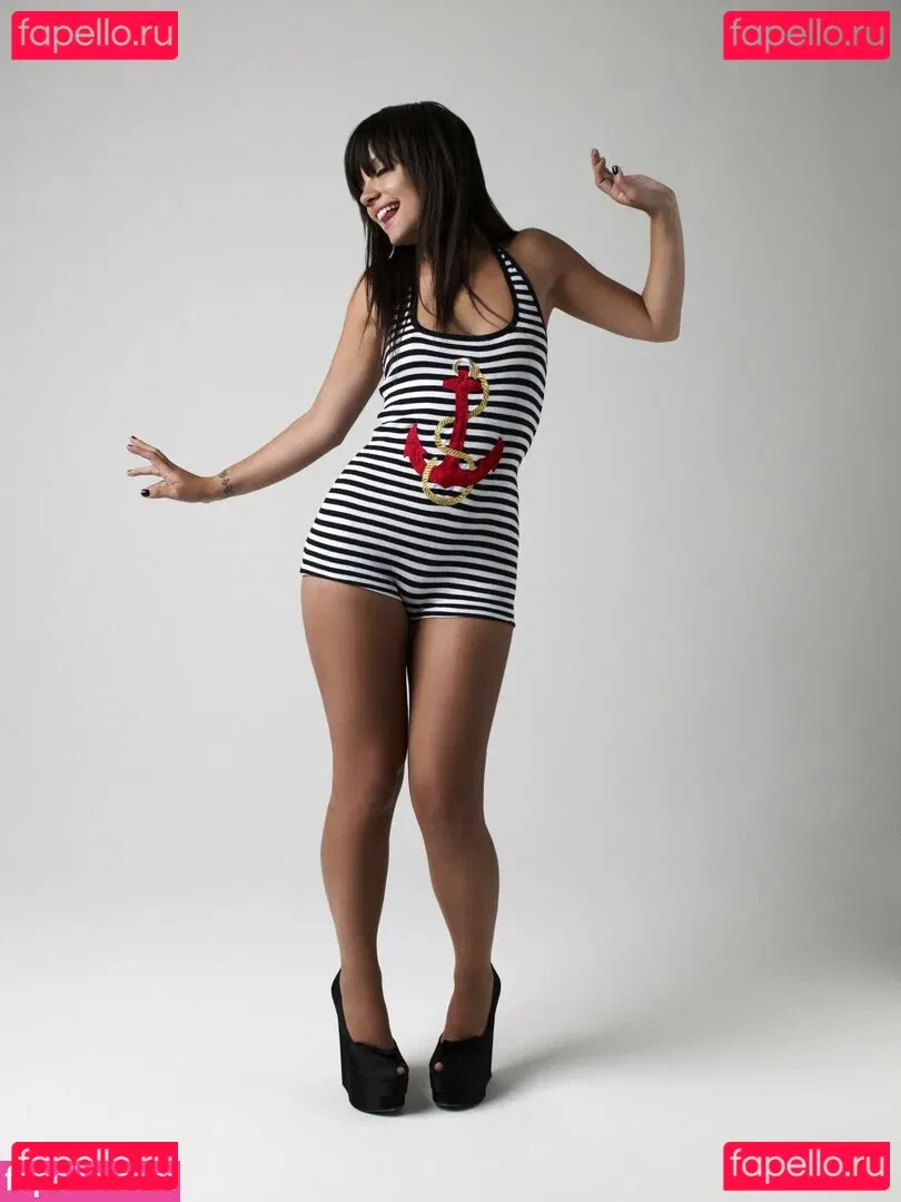 Lily Allen Onlyfans Photo Gallery 