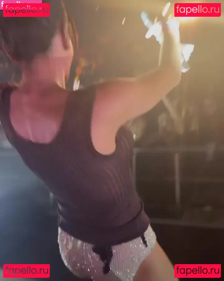 Lily Allen Onlyfans Photo Gallery 