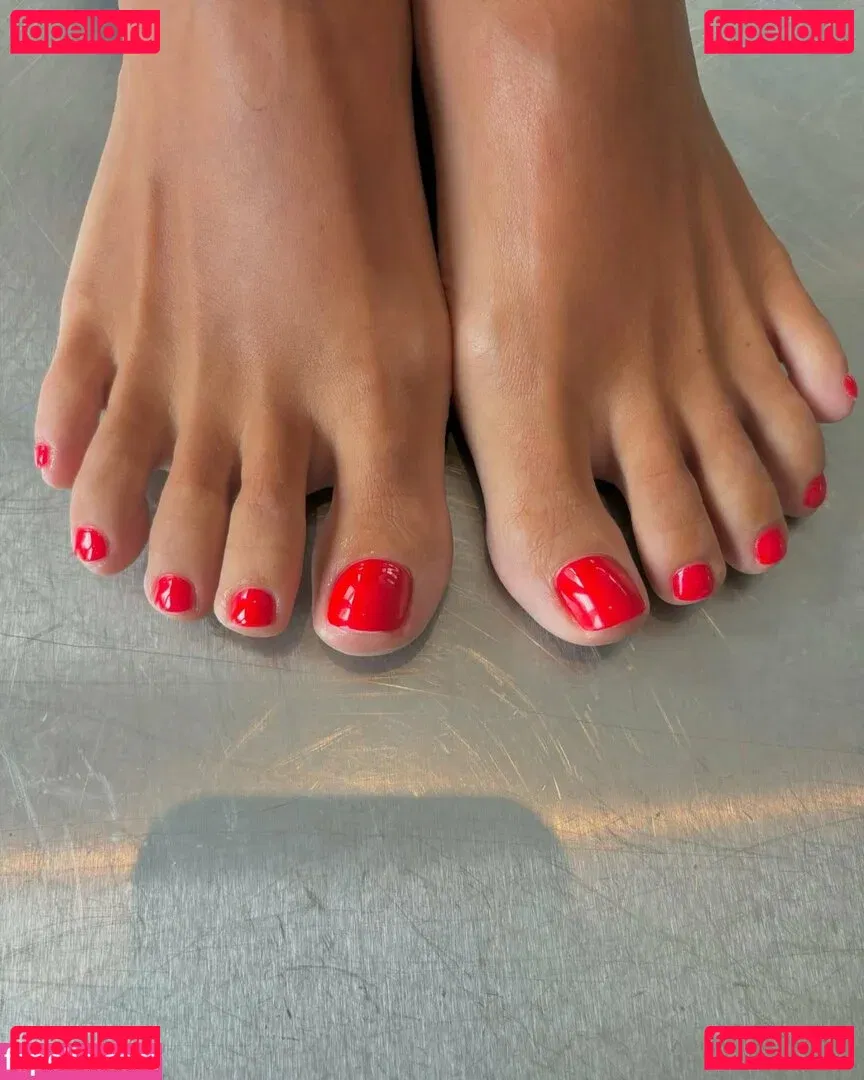 Lily Allen Onlyfans Photo Gallery 