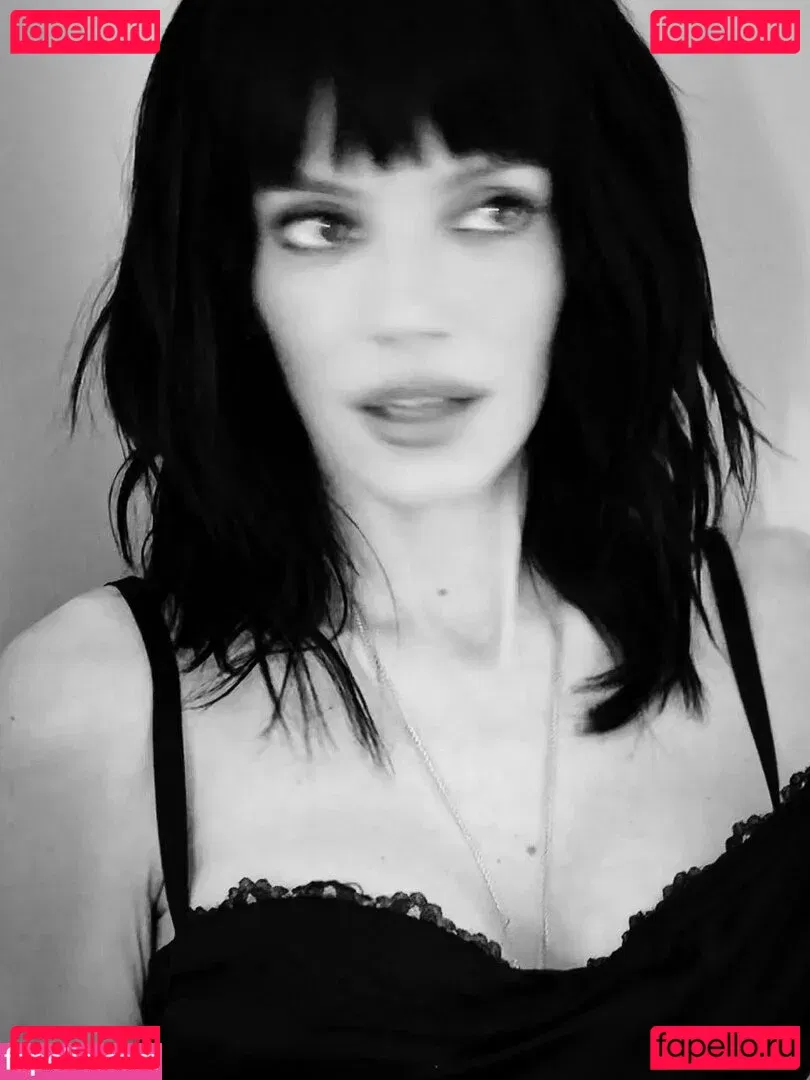 Lily Allen Onlyfans Photo Gallery 