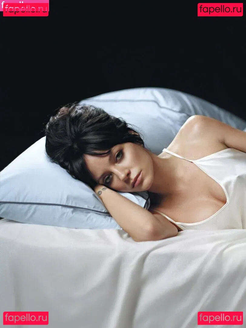 Lily Allen Onlyfans Photo Gallery 