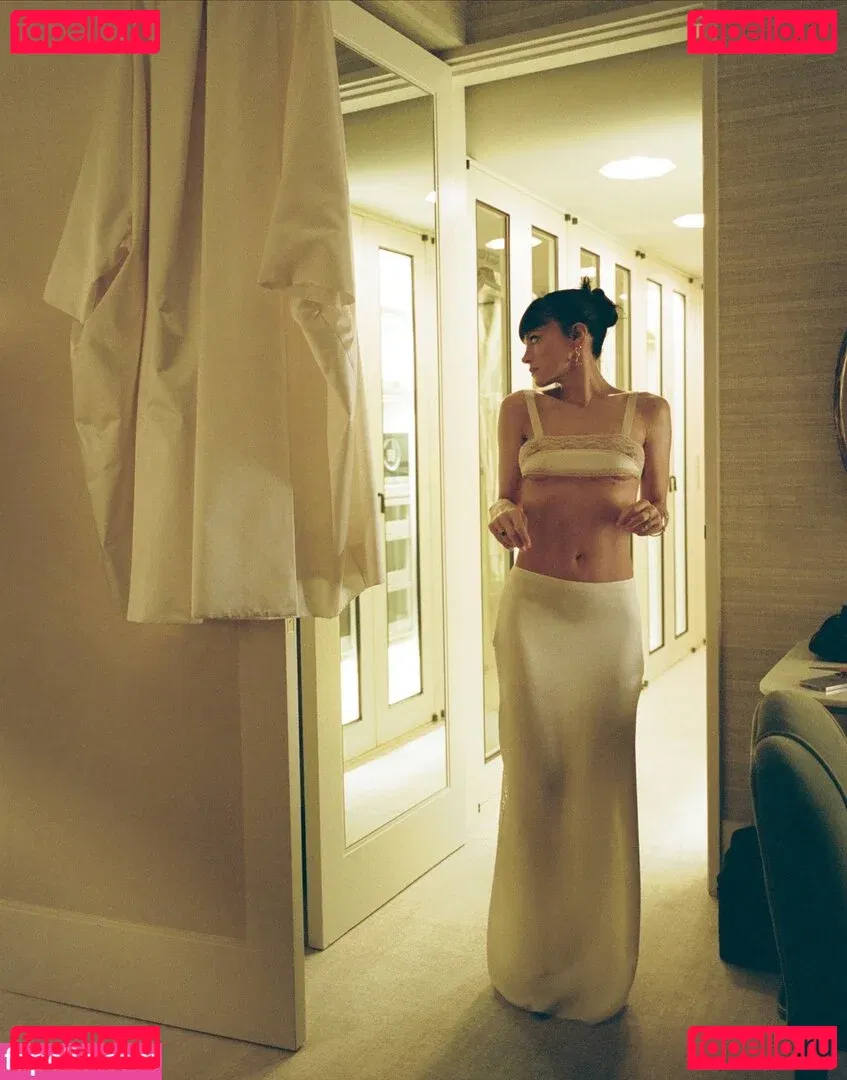 Lily Allen Onlyfans Photo Gallery 