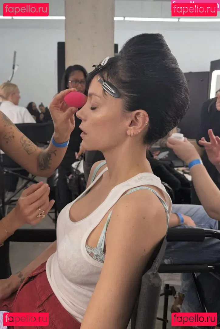 Lily Allen Onlyfans Photo Gallery 