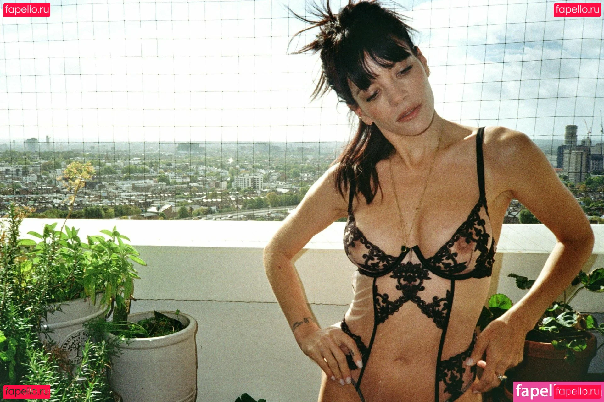 Lily Allen Onlyfans Photo Gallery 