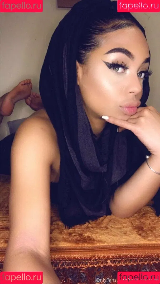 Madison Khan Onlyfans Photo Gallery 