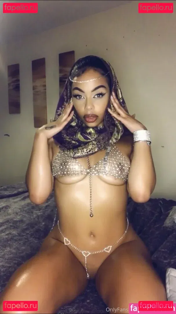Madison Khan Onlyfans Photo Gallery 