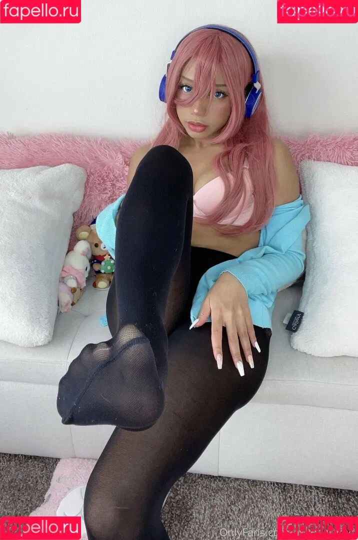 akaneararagi Onlyfans Photo Gallery 