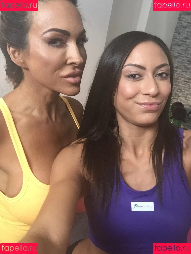 Cassie Del Isla Onlyfans Photo Gallery 