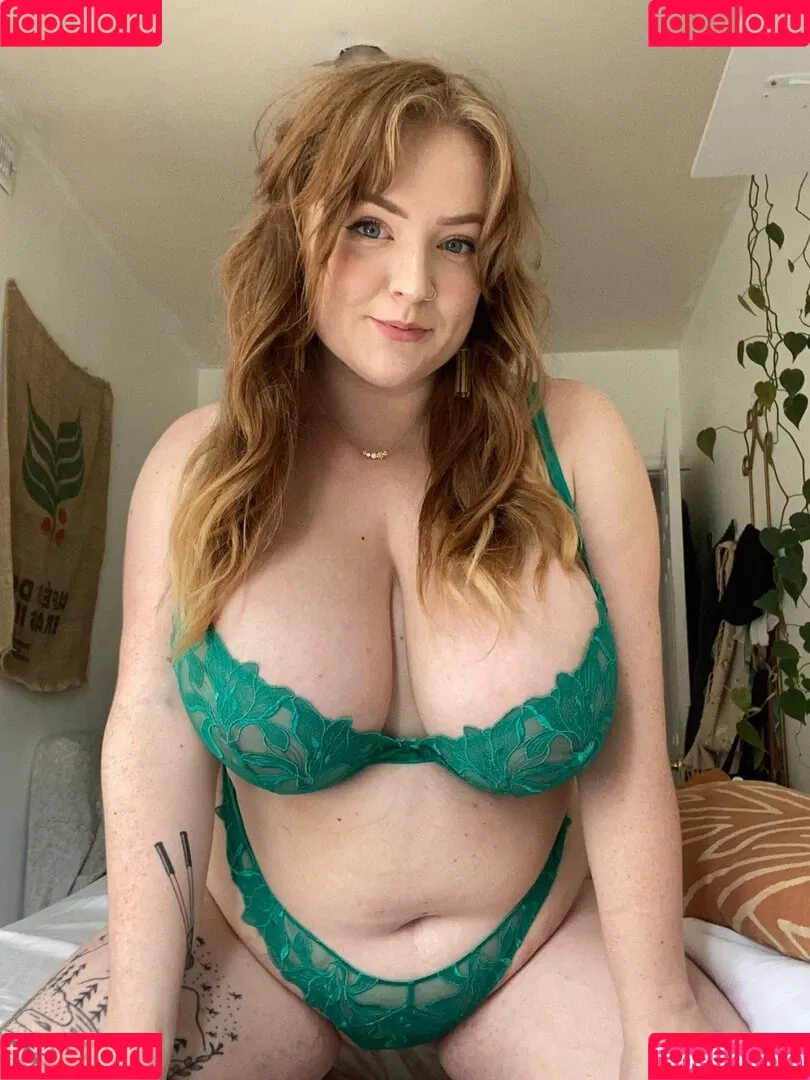 Cayley M Onlyfans Photo Gallery 