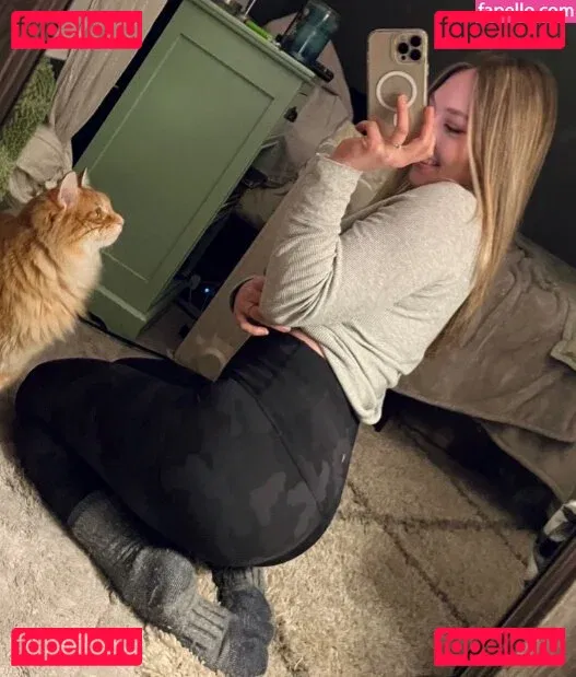 juliatvgames Onlyfans Photo Gallery 